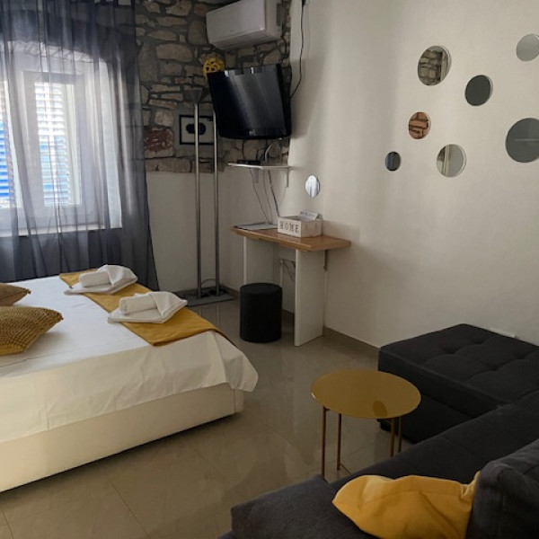 Bedrooms, Apartmens Eni & Dani Pula, Apartments Eni & Dani in the center of Pula, Istria - Croatia